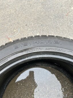 315/40r21 - 3
