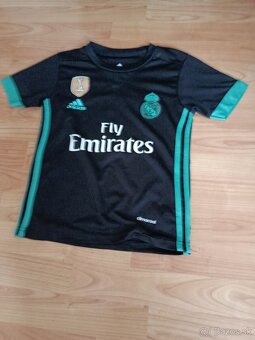 Predám  športove dresy - 3