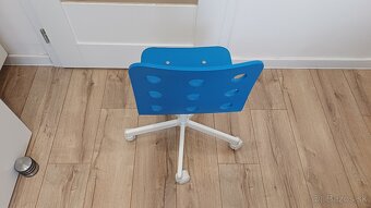 IKEA otočná stolička JULES - 3