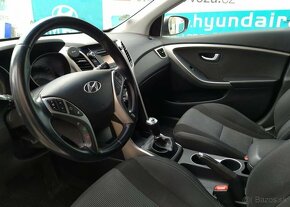 Hyundai i30 1.6.-KLIMA-TEMPOMAT-SENZORY - 3
