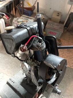 2 taktny motor vzduchom chladeny s turbinou - 3