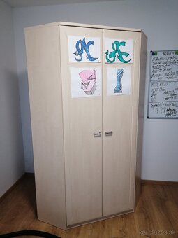 Predam studenstky nabytok - 3 skrine - 3
