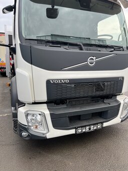 Volvo FLB2C s hydraulickou rukou - 3