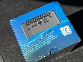 Intel NUC NUC8i5BEH ešte vo fóliI - 3