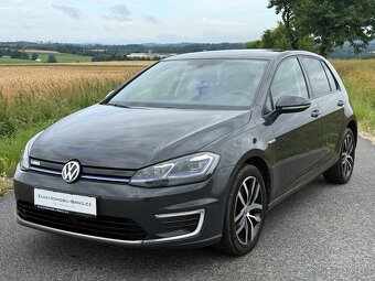 Volkswagen e-Golf, 36kWh,SoH 93%,CCS,NAVI, s DPH 14 244,- - 3