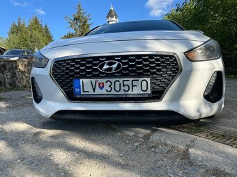 Hyundai i30 1,6 CRDi BEZ ad blue Family PDe U2 D4FB 81 kw - 3