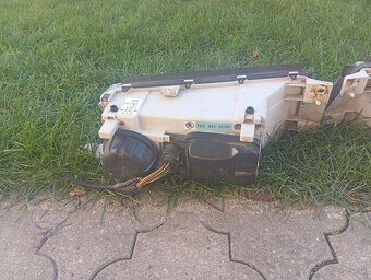 Predné svetlá Octavia 1 - 3