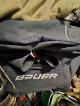 Hokejová výstroj - 3
