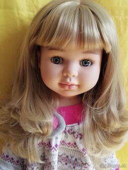 Babika vo svetriku - 3