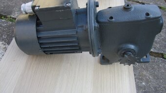 Motory s prevodovkou - 3