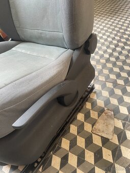 🪑 Predám predné sedadlo Škoda Fabia I (ľavá strana - vodičo - 3