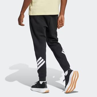 Tepláky Adidas - 3