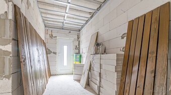 Predaj Rodinný dom - rozostavaný s dvoma bytovými jednotkami - 3