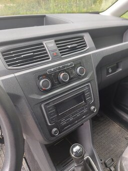 Predám Volkswagem caddg 4x4 - 3