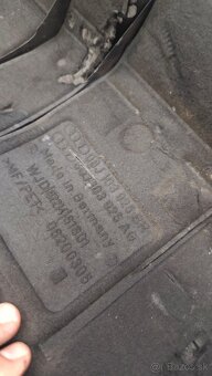 Kryt motora Audi A4 A6 - 3