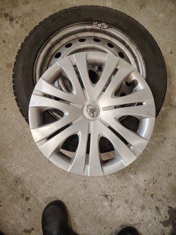 Predám oceľové disky Toyota Auris - 3