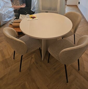 Béžové jedálenské stoličky - 3