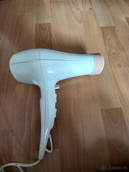 Predám Fen ROWENTA INSTANT DRY 2200W - 3