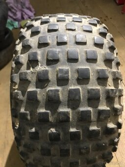 Pneumatiky 16x8.0-7 - 3