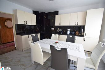 ZREKONŠTRUOVANÝ RODINNÝ DOM, 3 PODLAŽNÝ, PODOLÍNEC; - 3