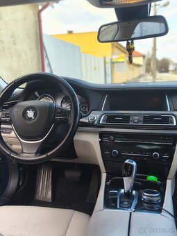 BMW 740i (3 liter benzín) - 3