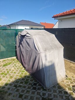 Plachtova garaz na motorku - 3