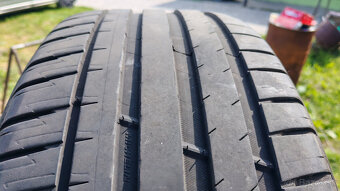 Letné pneu 255/45 R20 --- MICHELIN - 3
