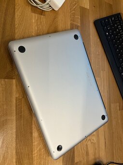 Macbook Pro 13 rok 2010 - 3