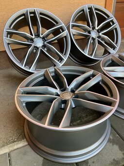 Audi R21 4M0601025BF - 3