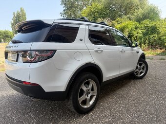 Land Rover Discovery Sport 2.0L TD4 HSE Luxury AT - 3