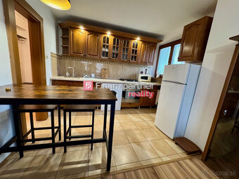 NOVINKA Ponúkame na PRENÁJOM  krásne zariadený 2i byt v Trna - 3