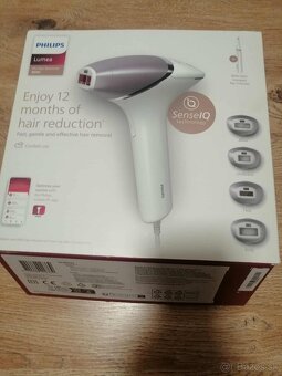 Epilator Philips Lumea IPL 8000 - 3