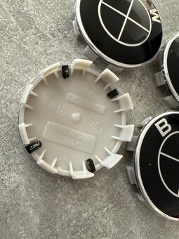 Stredové krytky diskov BMW 68mm FULL BLACK - 3