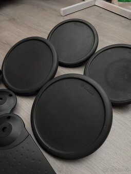 Elektronické pády Yamaha - 3