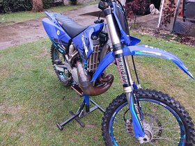 Yamaha yz250 - 3