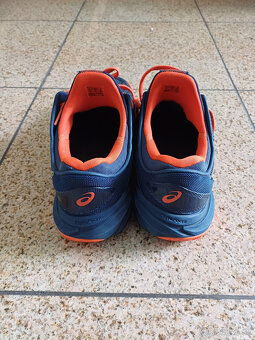 Predám pánsku tenisovú obuv na antuku ASICS - 3