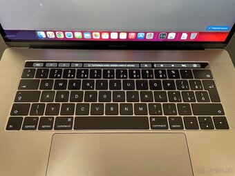 MacBook Pro Touchbar 15-inch, 2017 - 3