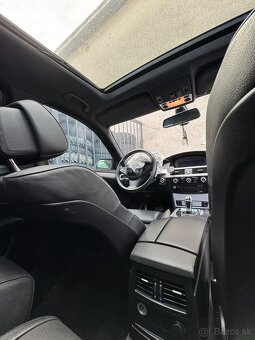 Predám Bmw e61 na diely - 3