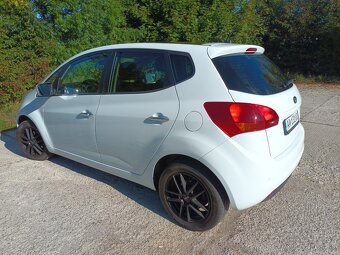 Kia Venga - 3