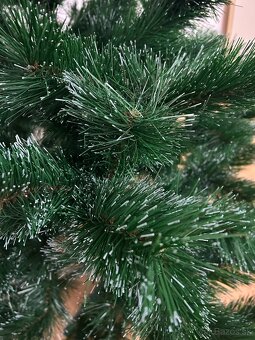 Vianočný stromček 180 cm - 3