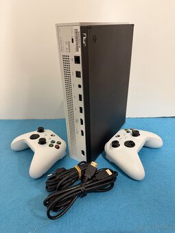 Microsoft Xbox one S 512Gb SSD - Prečistené, 2 orig ovladače - 3