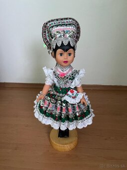 Krojovaná  bábika v Starotekovskom kroji. - 3