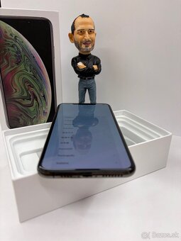 iPhone Xs Max Space Gray - 256 GB - 3
