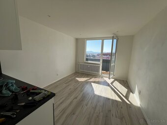 Pekná, prerobená 1,5-izbová garsónka na predaj - 3