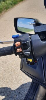 Suzuki Burgman 650 Exlusive - 3