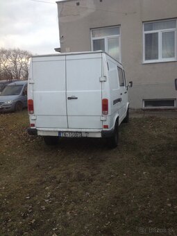 Mercedes 207d , bremer T1 - 3