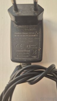 predam original nabijacku Sony Ericsson CST-61 - 3