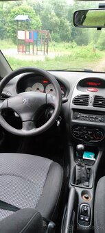 Peugeot 206 - 3
