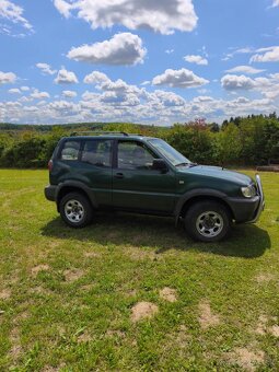 Nissan Terrano 2 - 3