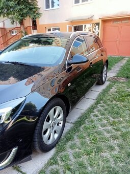 Predam Opel Insignia Combi Sports Tourer Inovation - 3
